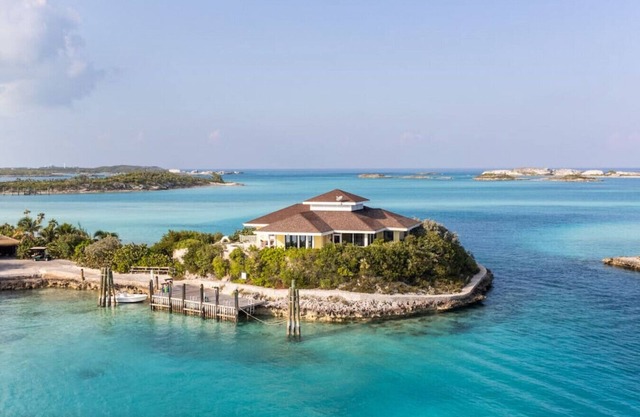 Birdcage Villa at Fowl Cay