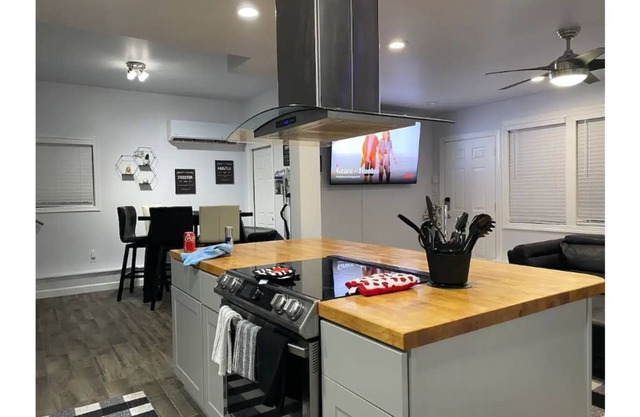 Birthday House
