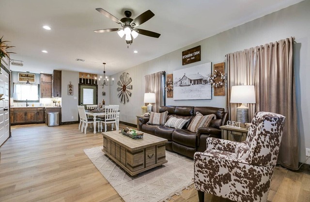 Bismarck Farm! 2 BR/2.5 BA/New!