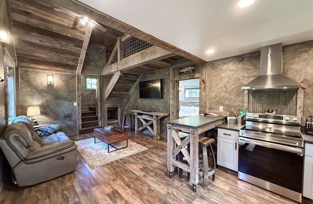 Bison Ridge Cabin #1 | Pet Friendly | 4BR Getaway w/Hot Tub, Fire Pit & Grill | Sleeps 8!