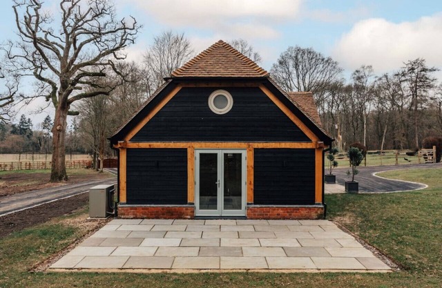 Bix Lodge - Detached annexe near Henley