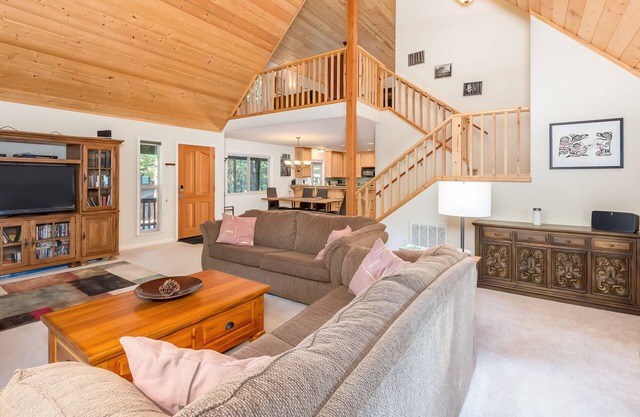 Bjornen Hus - Updated Dorrington Cabin with Game Room - Kid Friendly Cabin!