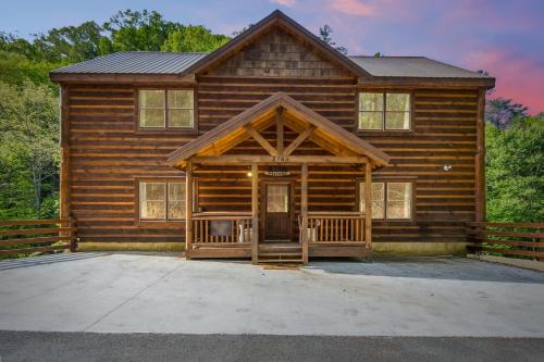Black Bear Splash cabin