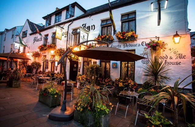 Black Boy Inn