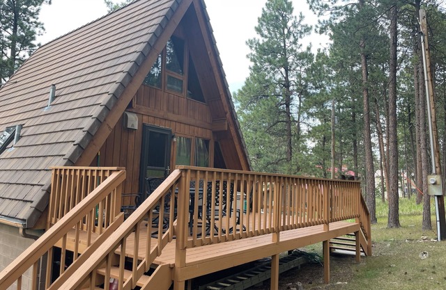 Black Hills Peaceful Chalet