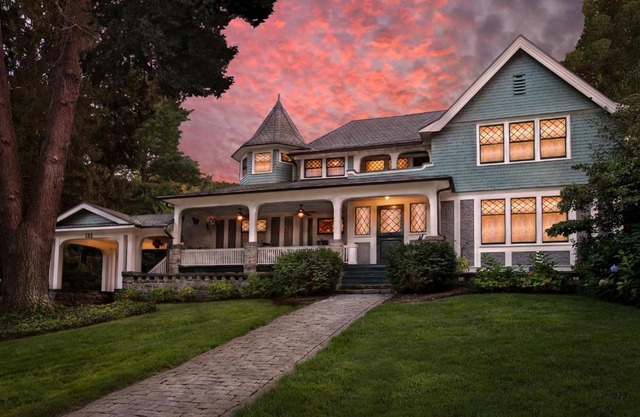 Black Walnut B&B Inn