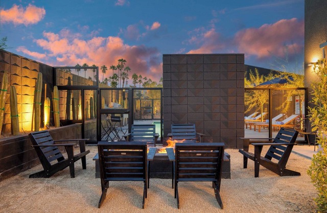 Blackhaus B : 4 Bedroom Suite by Avantstay 4-rooms