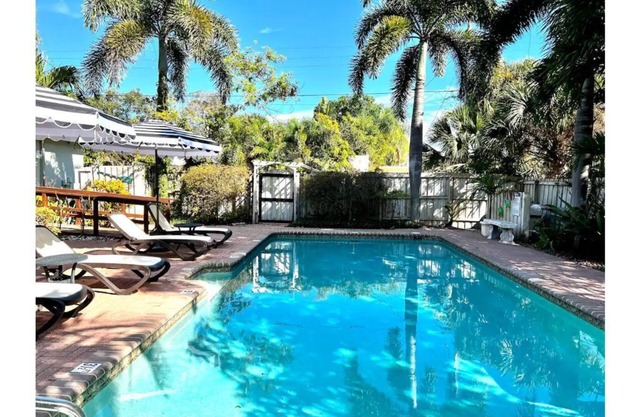 Bliss Pool Villa 4 - BEST Rate & Location!