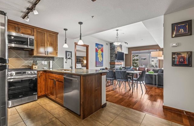 Blissful Mountain Condo - Views & Resort Perks!