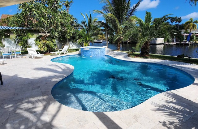 Blue Buddha Beach - Private Pool/Spa & Home Cinema