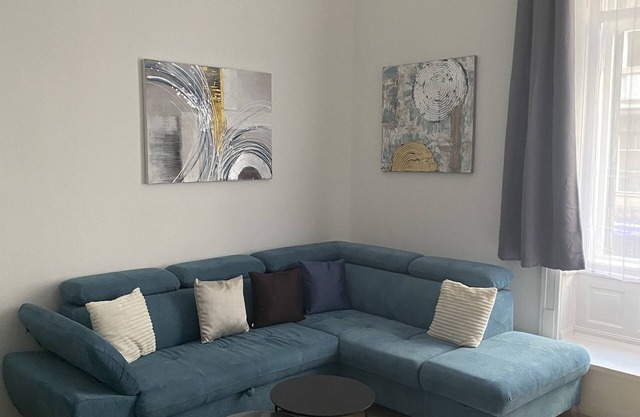 Blue Danube Apartment 10 Minutes from the Parliament w/Free Parking