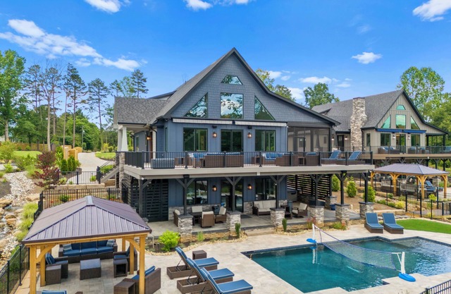 Blue Heron by AvantStay | Lakefront, Dock, Pool, Theater | Sleeps 22