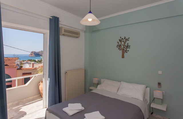 Blue Lagoon - Spacious & Serene apt with Sea View