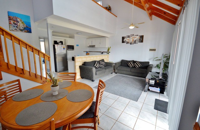 Blue Ocean Villa 2 - Kalbarri, WA