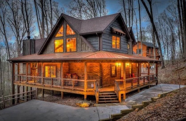 Blue Ridge Lake Retreat w/Hot Tub + All King Beds