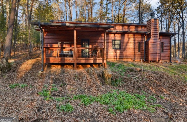 BLUE RIDGE MOUNTAINS BARNDOMINIUM nCozy 2-bedroom cabin in charming Cherry Log