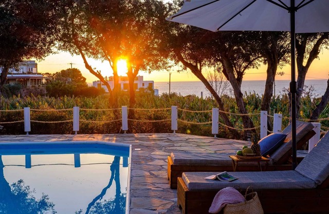 Blue Waves Luxury Villa by Nomads