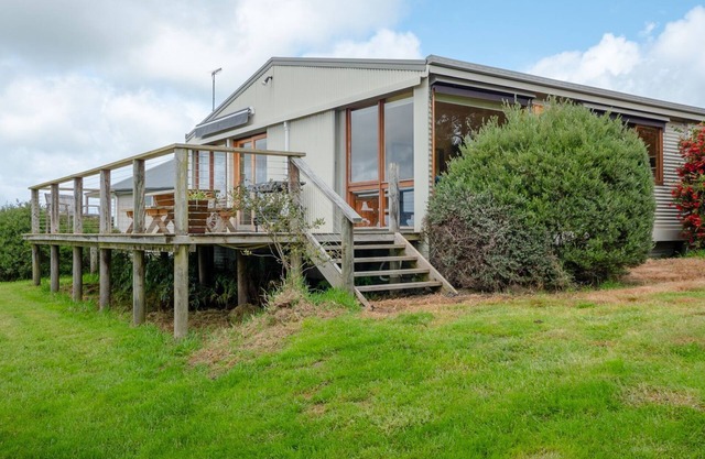 Blue Wren Cottage Farm Stay