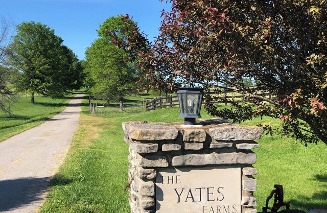Bluegrass Farmhouse located on large farm near Louisvillle