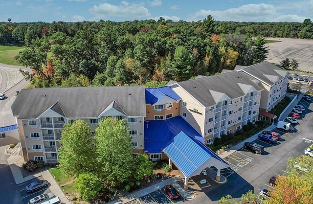 Bluegreen Vacations Odyssey Dells Resort