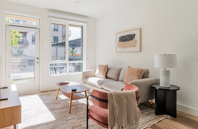 Blueground | Pleasant Hill, balcony, nr Park