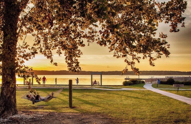 Bluewater Resort and Marina 3br Suite Sunday Check-In