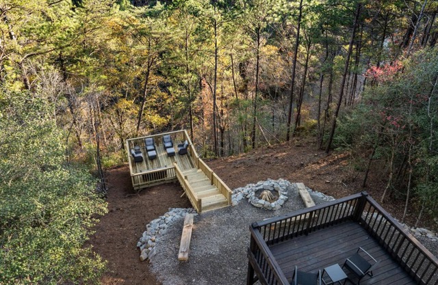 Bluffs of Blackwater, a Private Upscale Nature Retreat