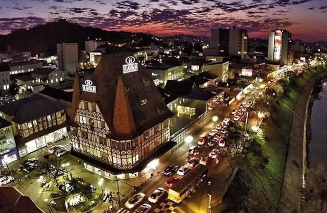 Blumenau Loft 02 - furnished with air conditioning and no garage