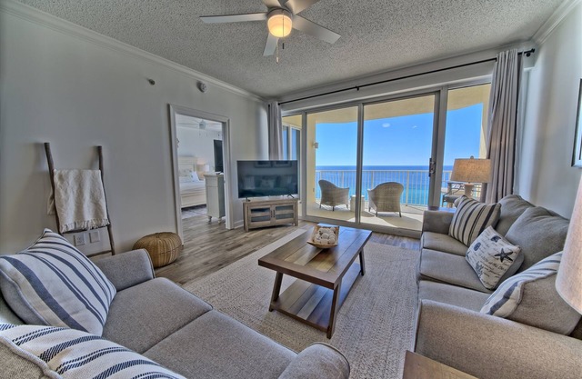 Boardwalk Beach Resort 1410~Gulf Front~Sleeps 8