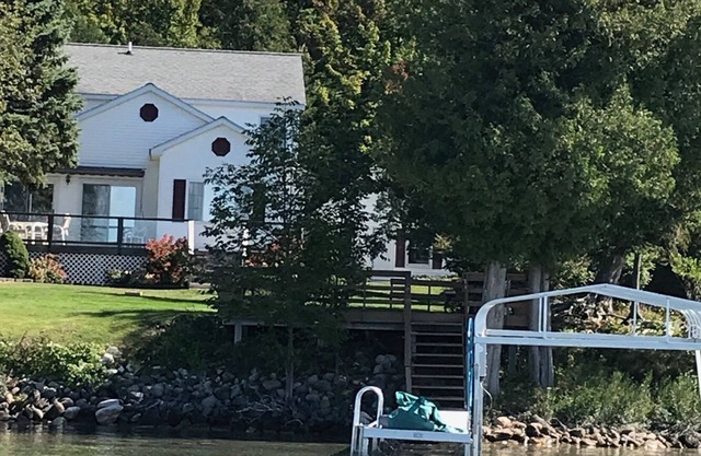 Boater's Paradise at Tanglewood Cottage on Torch Lake
