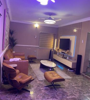 Bodija Suite Ibadan 3bedroom apartment