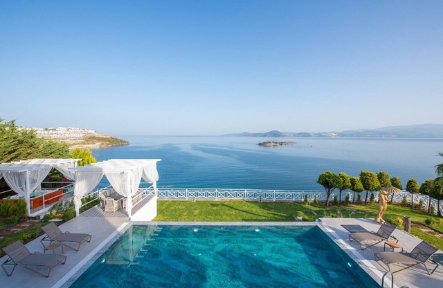 Bodrum 6 Bedroom Villa - 3412