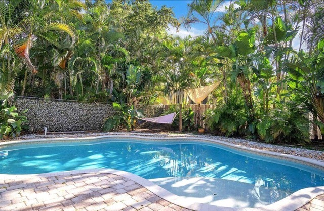 Bohemian Gem 5 Bedroom Pool Home