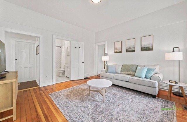 Bohemian Oasis by Saratoga Stays