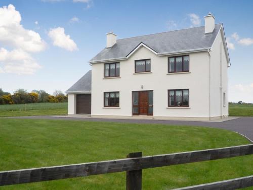 Boherbue Holiday Home by Trident Holiday Homes