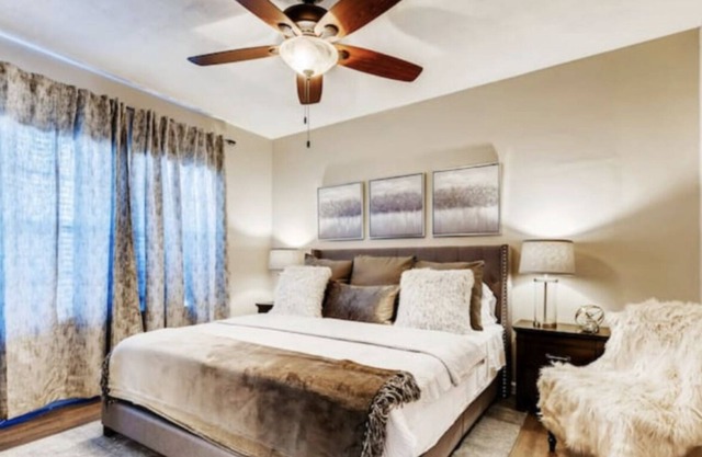 BOHO Living -Bishop Arts District Mins to Downtown
