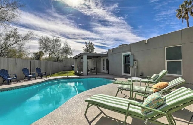 Boho-off-Broadway, fun and chic family home!nn