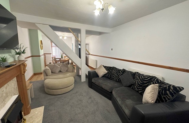 Bolton Terrace - 2 Bedroom House