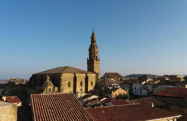 BONITO ALOJAMIENTO EN BRIONES