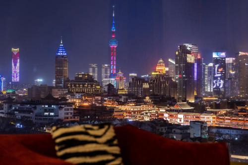 Book and Bed - Yuyuan Garden