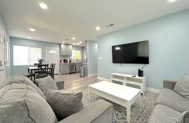 BOOK NOW Triple "C" Property! Clean, Comfortable and Close to Disneyland OC FUN
