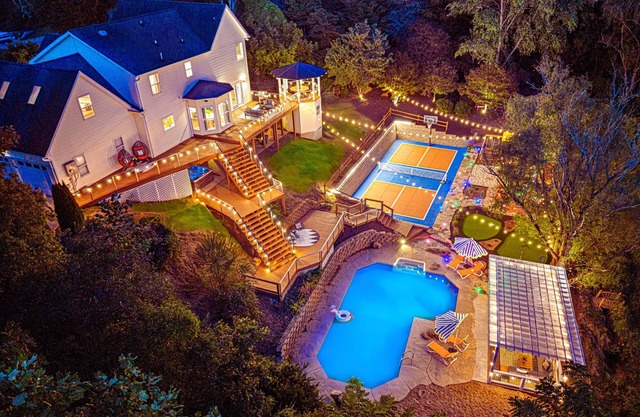 Booking Fast! Pool, Pickleball, Multisport Simulator, Theater Golf| Sleeps 22
