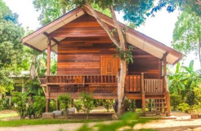 BORA BORA BUNGALOW