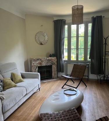 Bord de l'eau, grand appartement
