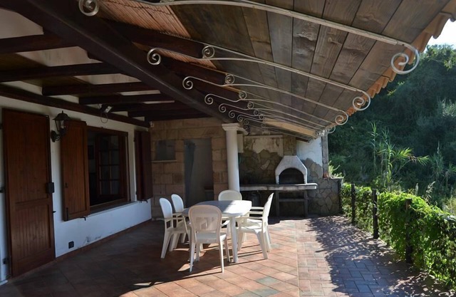 Bosa: House/Villa - ModoloBig house
