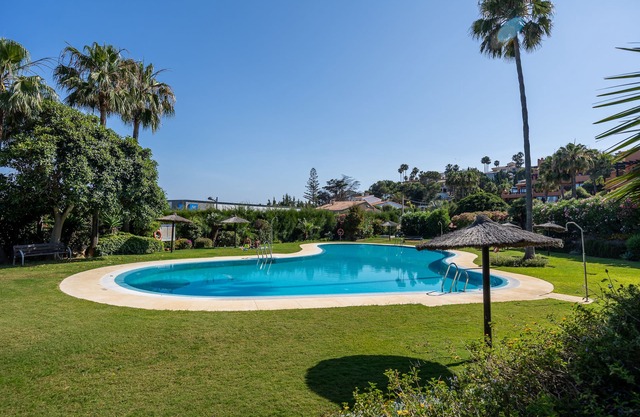 Bougainvillea Retreat, Spacious Terrace & Parking