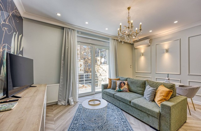 Boutique Downtown Studio with Balcony 3, Zagreb, Croatia