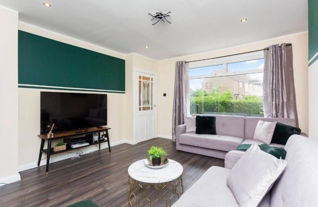 Boutique Edinburgh 3 bed house - Parking - Garden