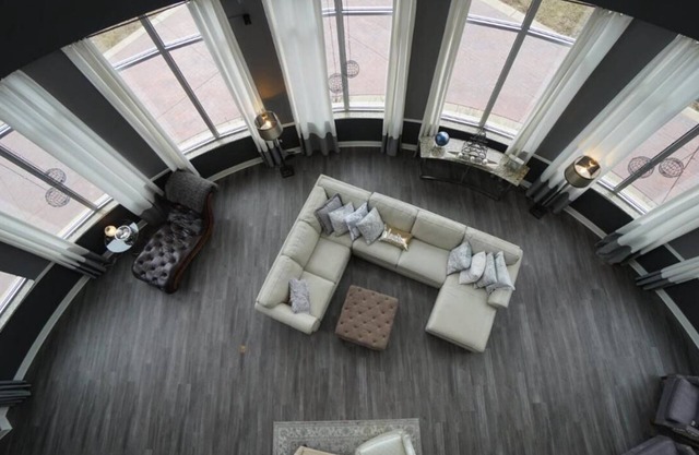 Boutique Hotel with Bonfire Gatherings & Quiet Mornings w/Garden Views