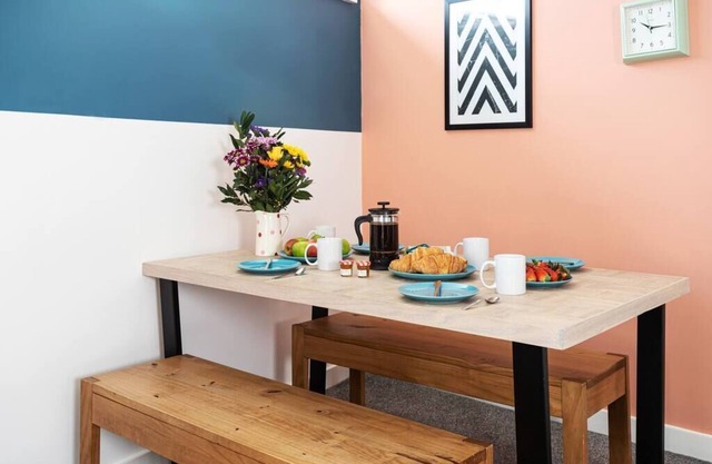 Boutique Lancaster Apartment FREE PARKING